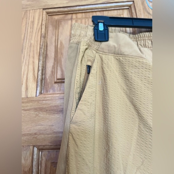 Athleta - Textured Brooklyn Joggers - Picture 4 of 6